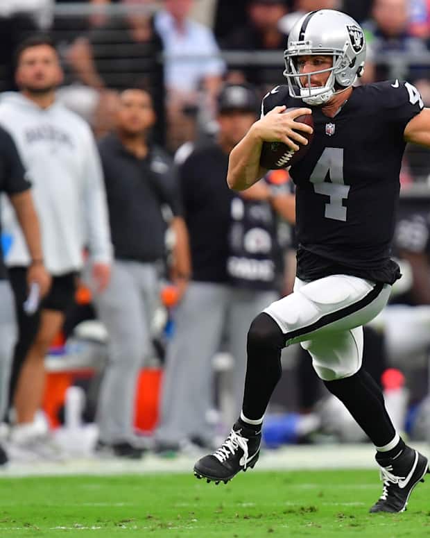 Derek Carr on the run